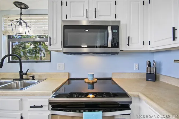 $549,900 | 110 Old English Point, Sunrise Beach, MO 65079