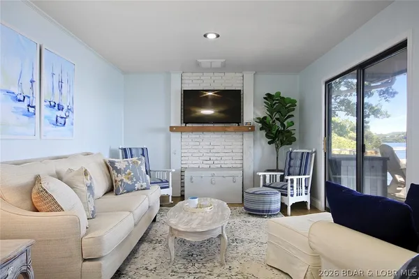 $549,900 | 110 Old English Point, Sunrise Beach, MO 65079