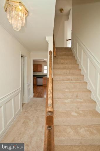 17327 Buehler Road Olney, MD 20832 - Photo 26 of 30 Entrance / Foyer