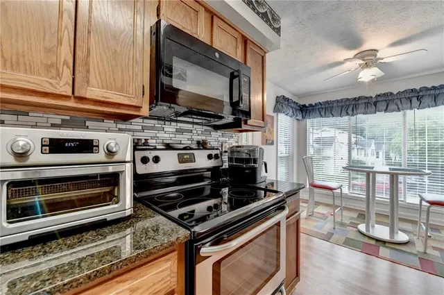 $264,000 | 1304 Glenleaf Drive, Peachtree Corners, GA 30092