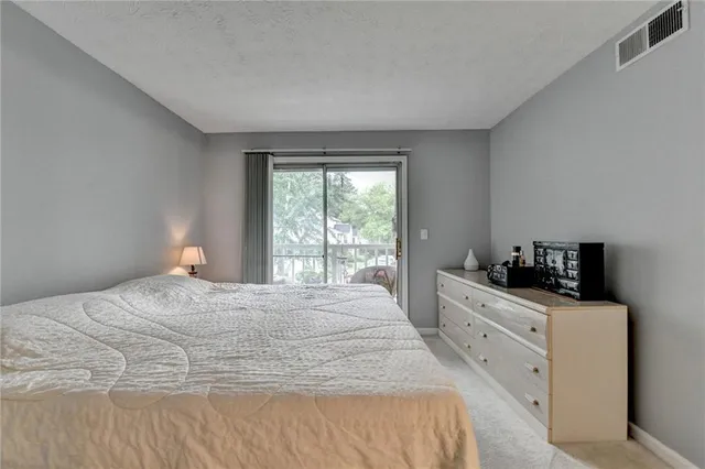 $264,000 | 1304 Glenleaf Drive, Peachtree Corners, GA 30092