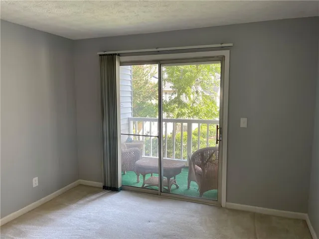 $264,000 | 1304 Glenleaf Drive, Peachtree Corners, GA 30092