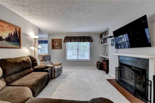 $264,000 | 1304 Glenleaf Drive, Peachtree Corners, GA 30092