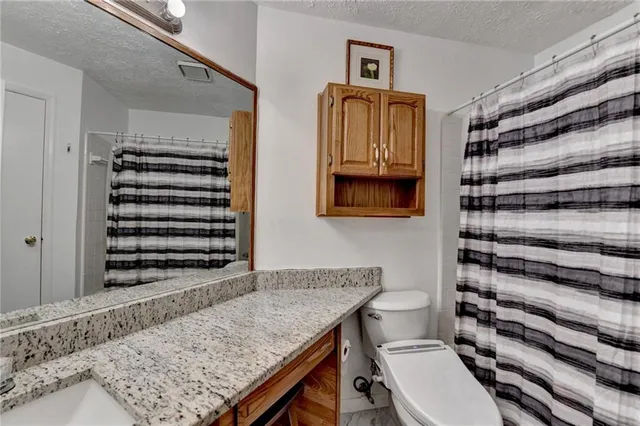 $264,000 | 1304 Glenleaf Drive, Peachtree Corners, GA 30092