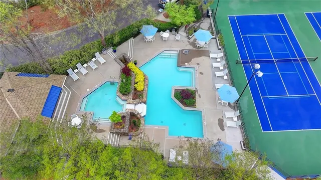 $264,000 | 1304 Glenleaf Drive, Peachtree Corners, GA 30092