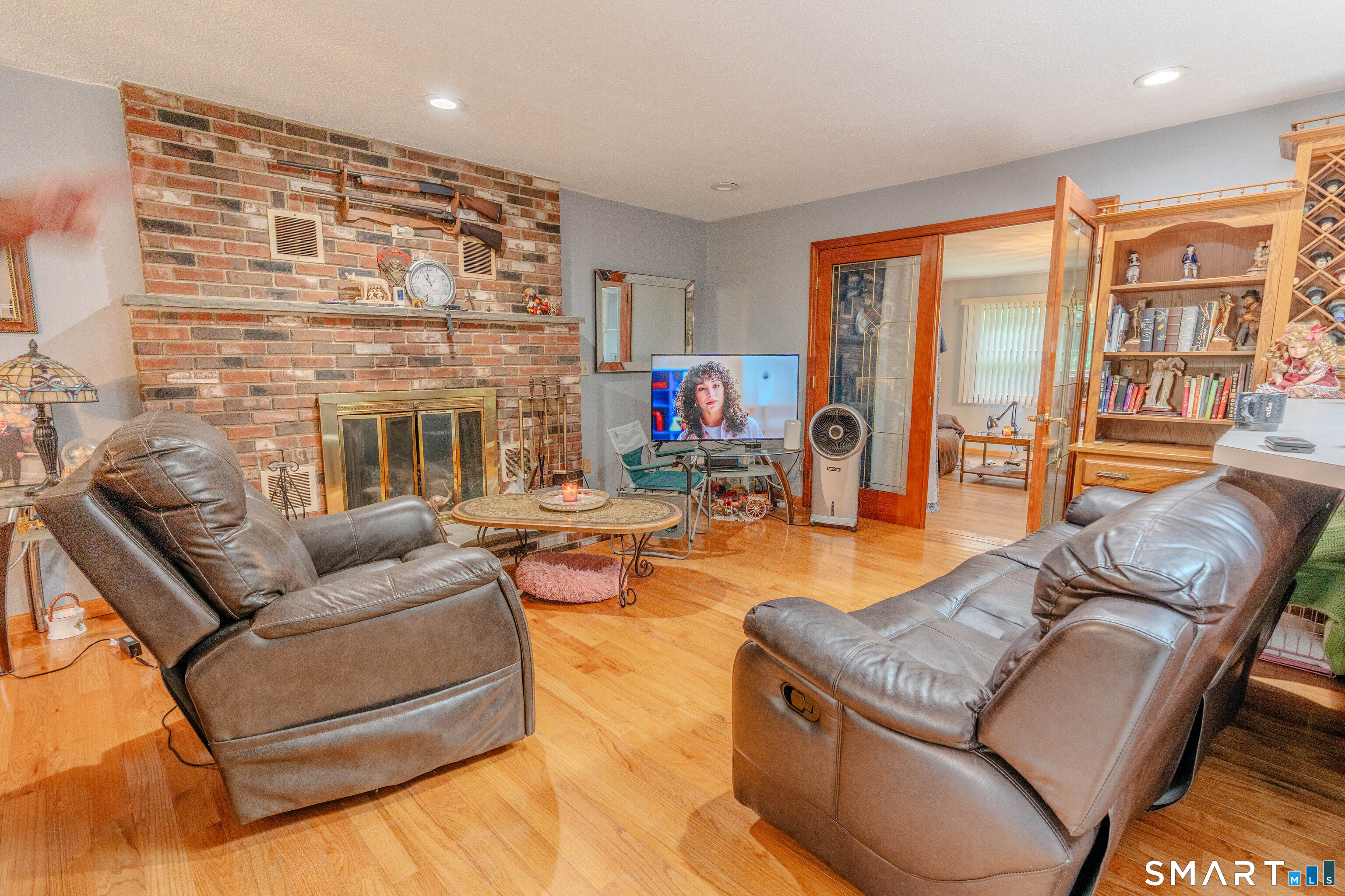 98 Ball Pond Road Danbury, CT 06811 - Photo 4 of 38 Gallery Image 4