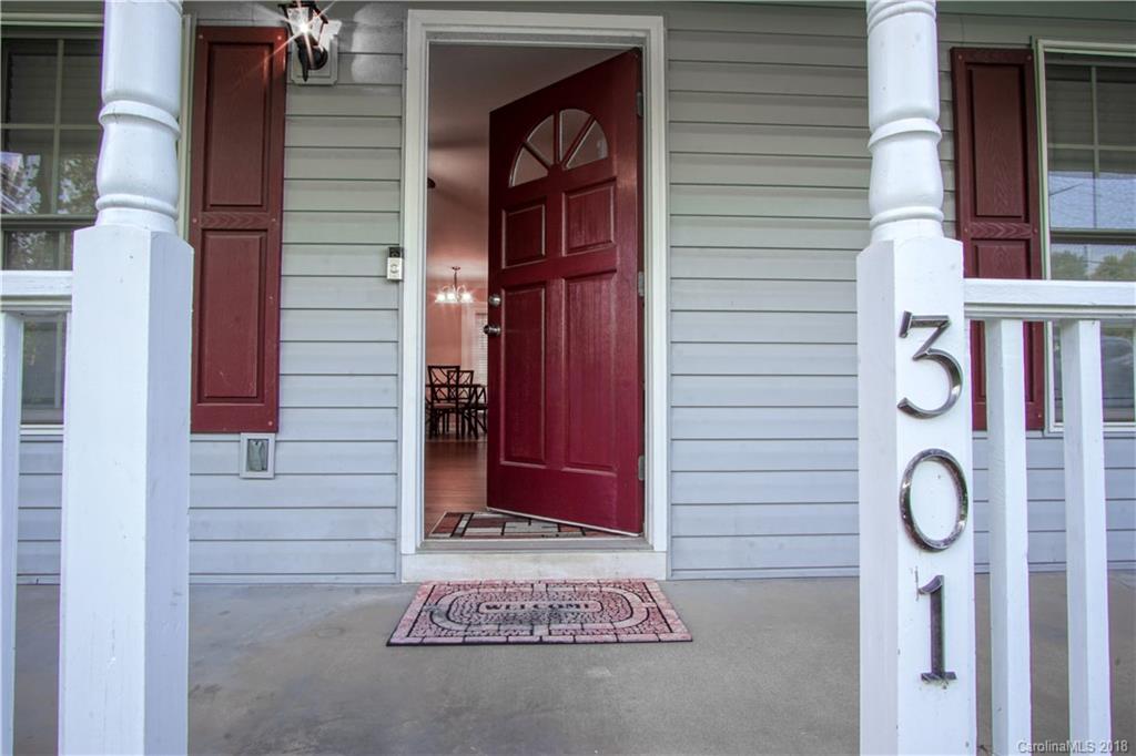 301 Ashebrook Park Road Dallas, NC 28034 - Photo 4 of 29