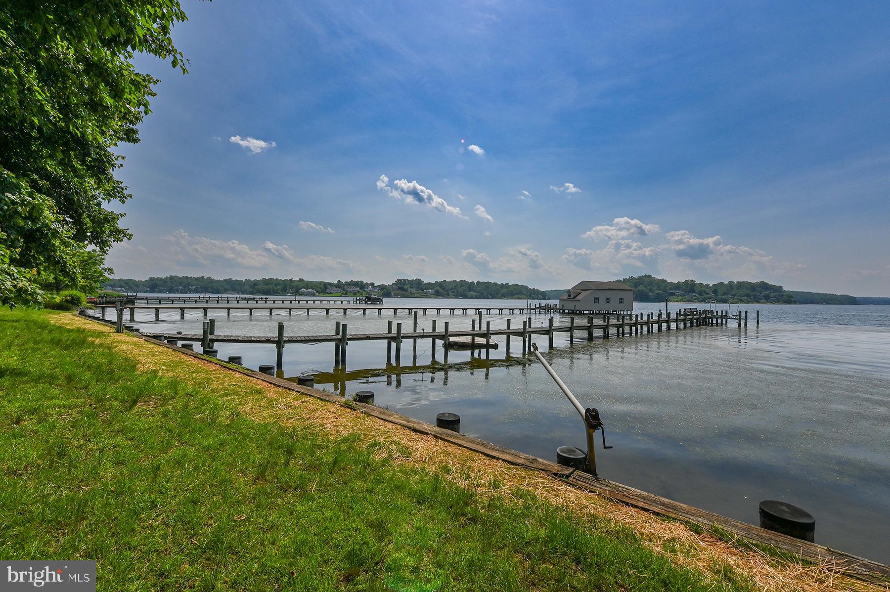 296 West Joyce Lane Arnold, MD 21012 - Photo 25 of 32 Level yard at the water's edge
