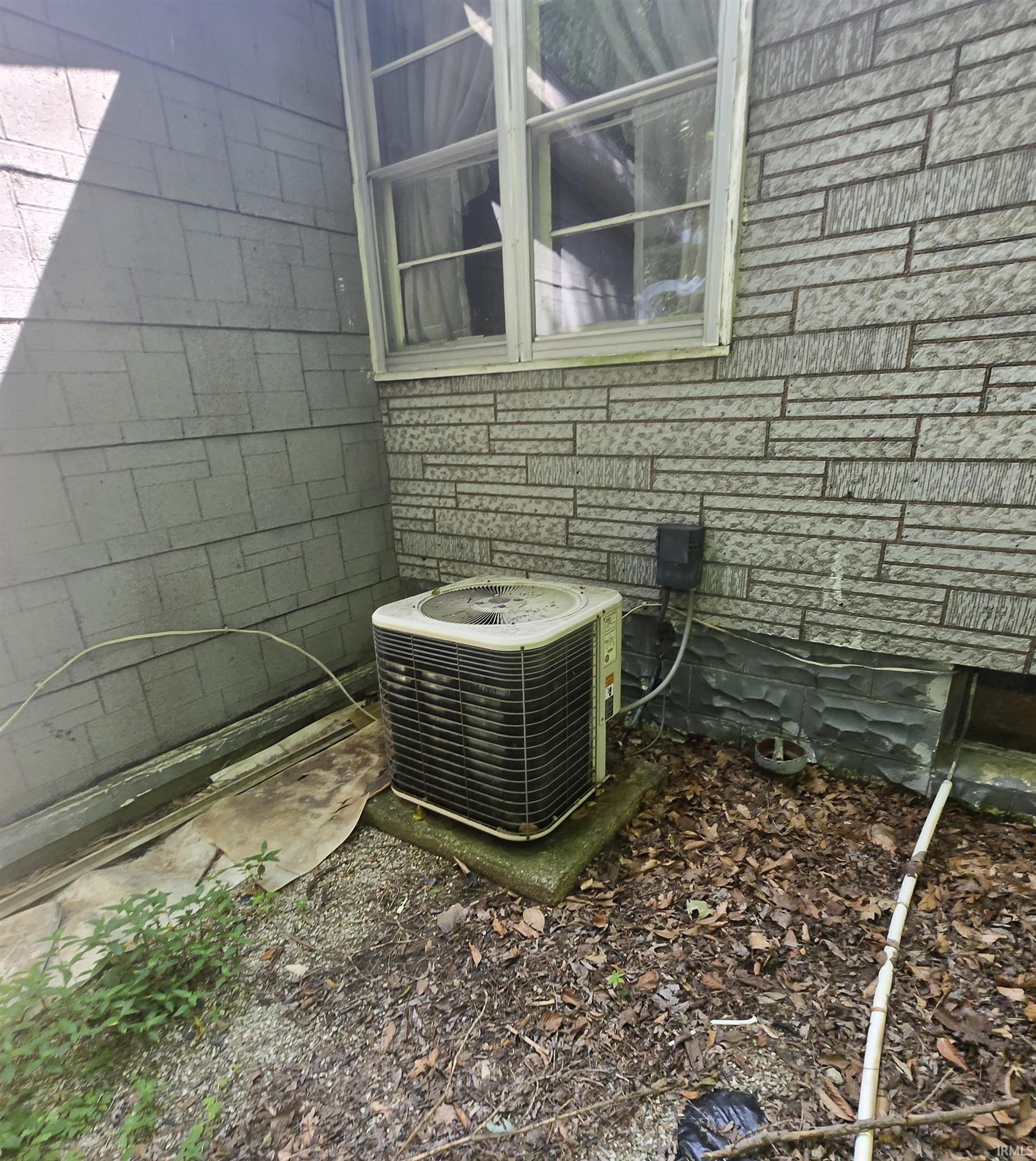 10621 Sassafras Road Tell City, IN 47586 - Photo 5 of 21 Gallery Image 5
