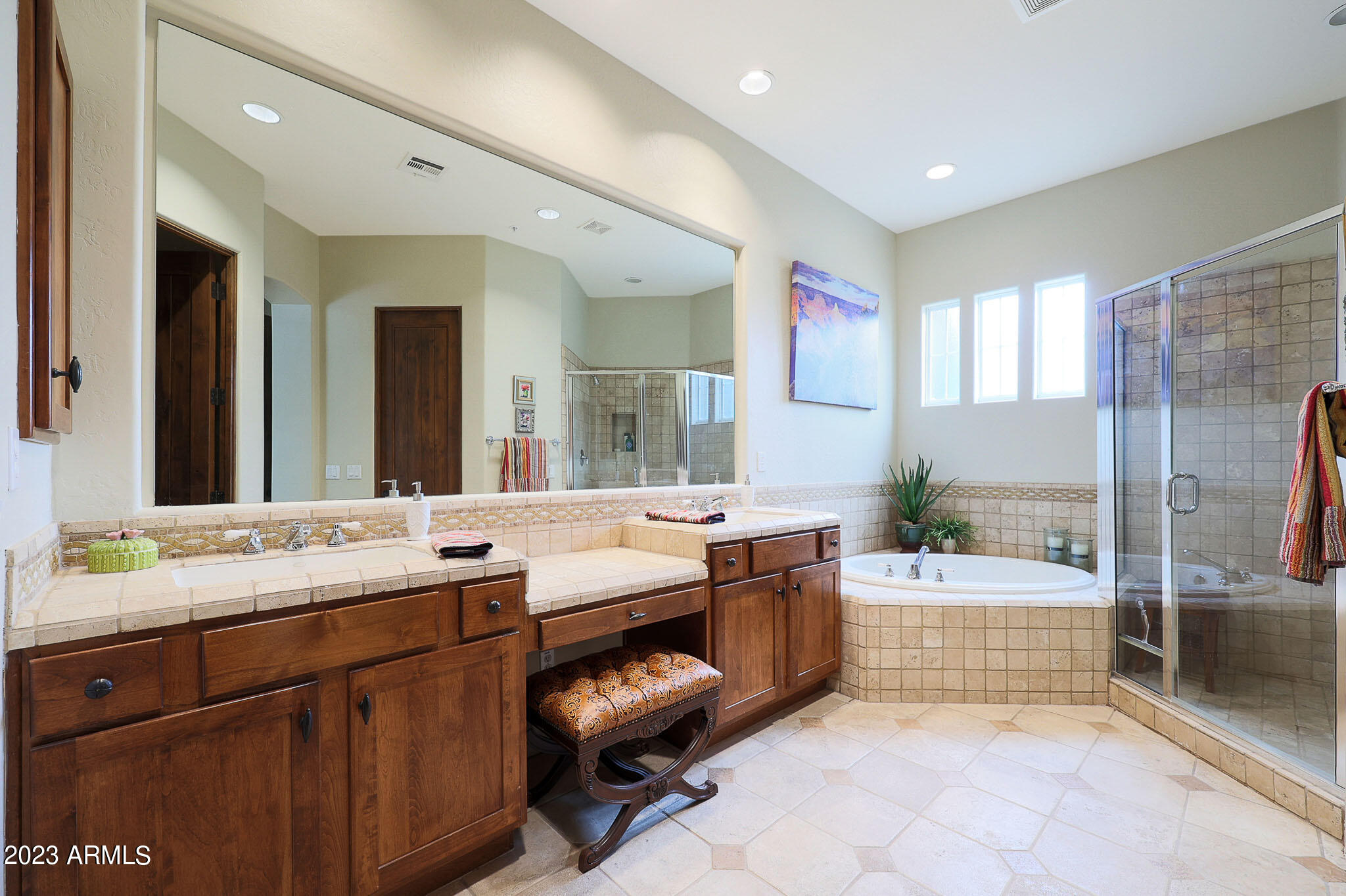 8953 East Mountain Spring Road Scottsdale, AZ 85255 - Photo 22 of 32 Tub and Shower
