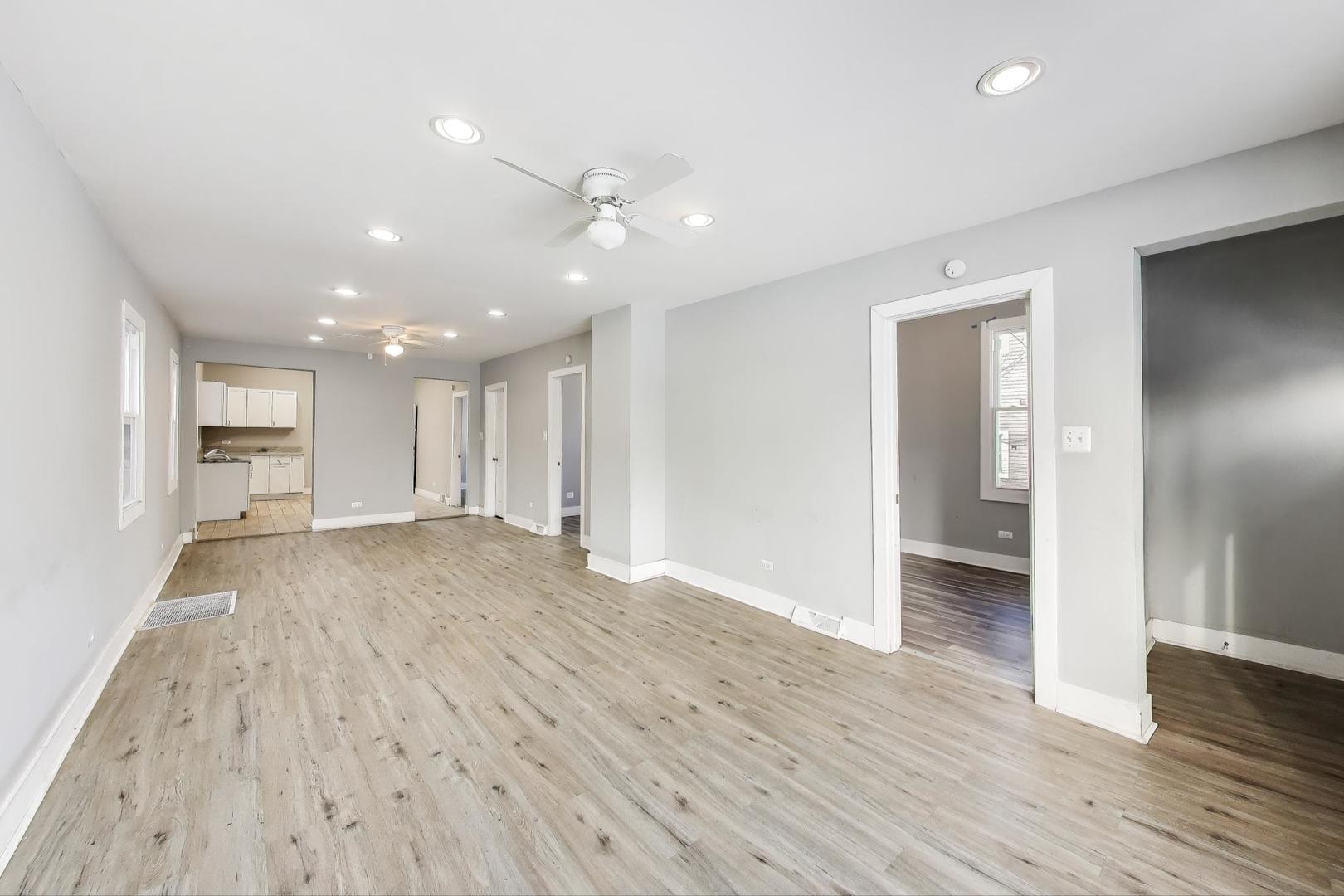 5116 South Carpenter Street Chicago, IL 60609 - Photo 4 of 34