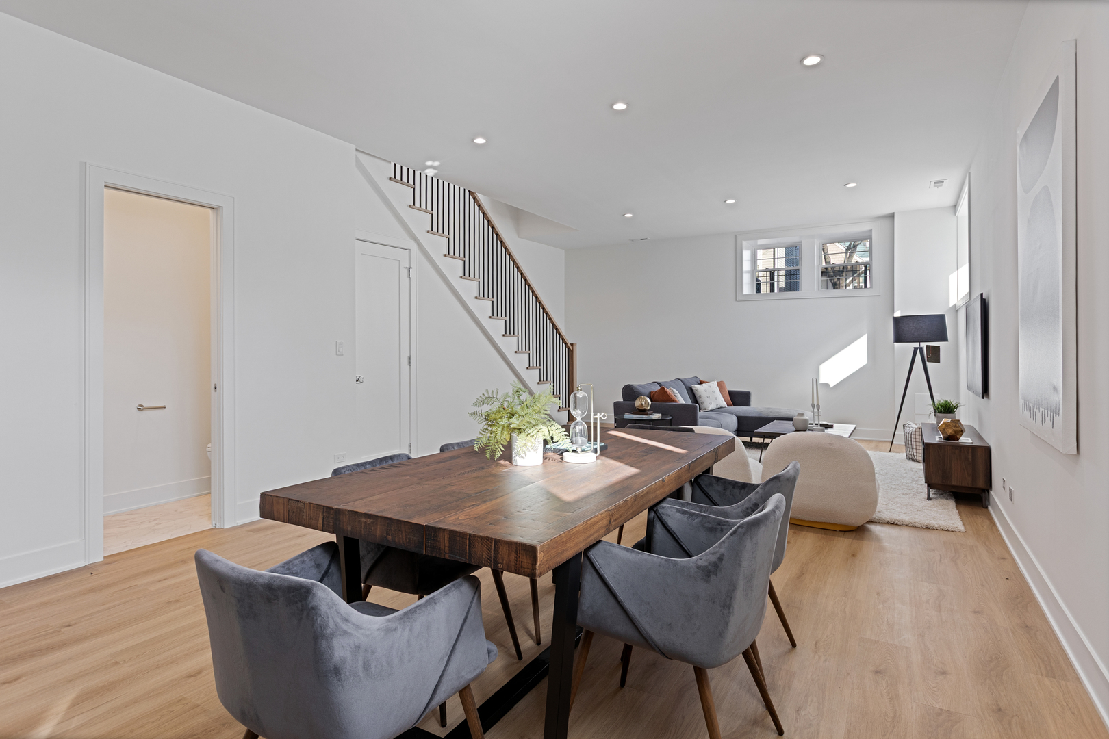 3614 North Marshfield Avenue Chicago, IL 60613 - Photo 42 of 61 a view of a dining room with furniture and wooden floor