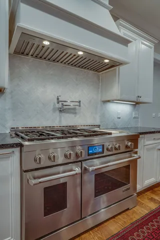 $9,995 | 2424 A Abbott Martin Road, Nashville, TN 37215