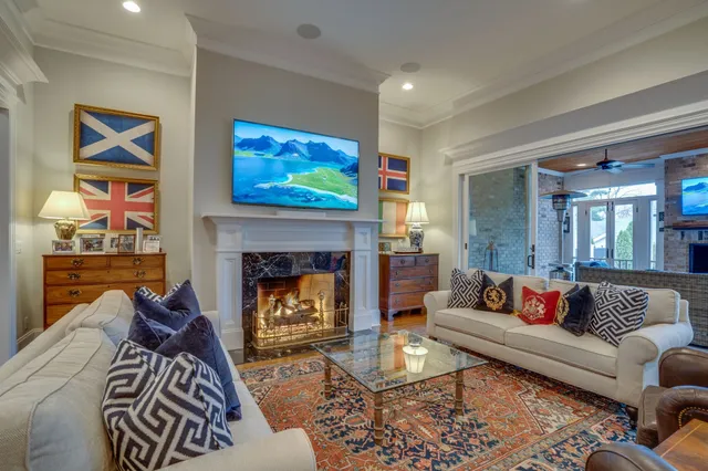 $9,995 | 2424 A Abbott Martin Road, Nashville, TN 37215