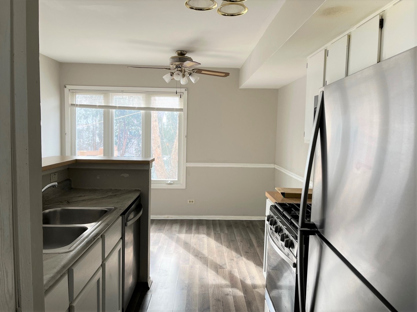 1751 McCormick Lane Hanover Park, IL 60133 - Photo 5 of 11