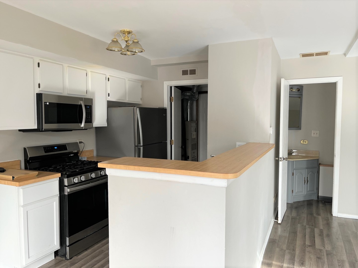 1751 McCormick Lane Hanover Park, IL 60133 - Photo 6 of 11