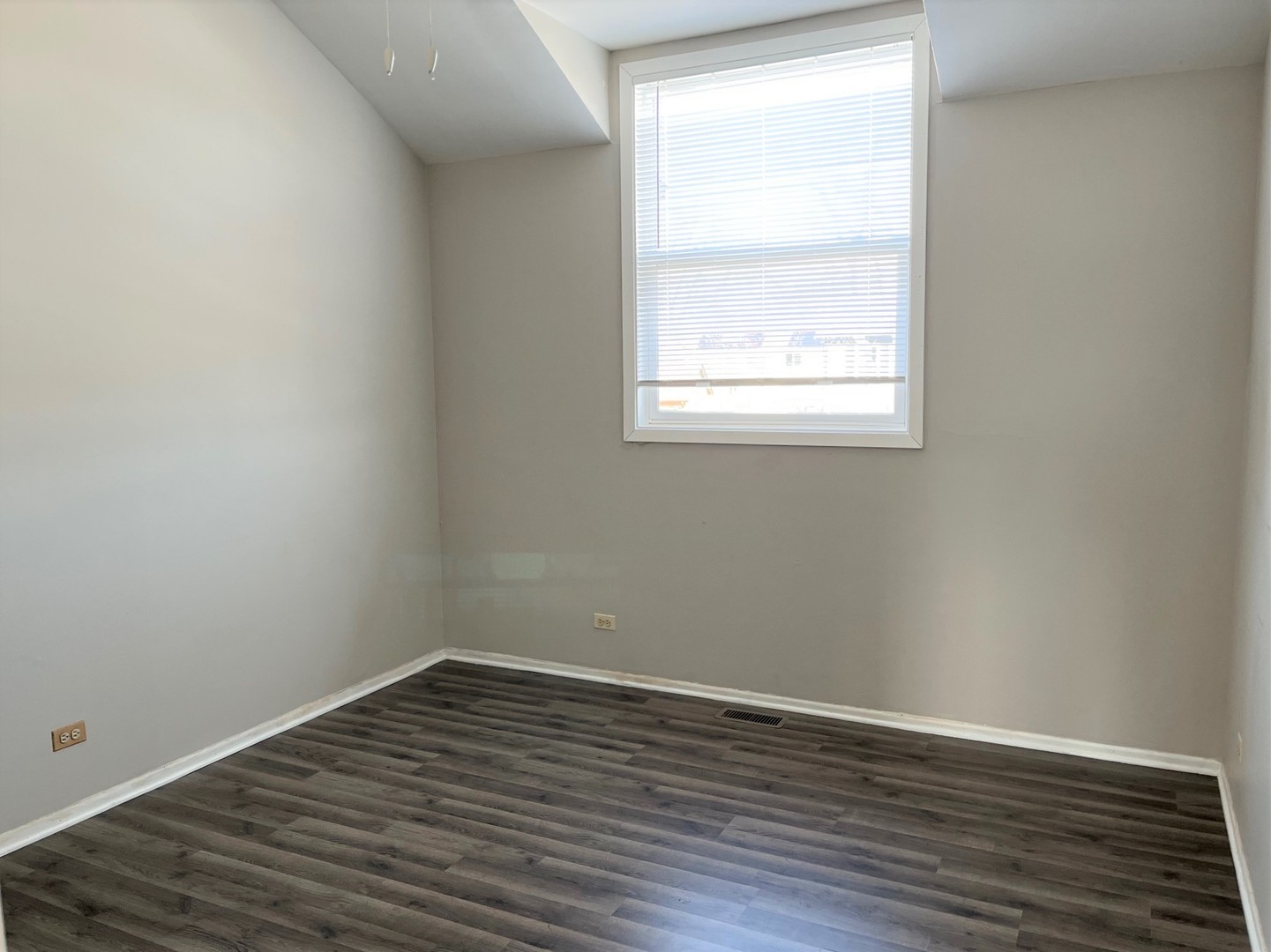 1751 McCormick Lane Hanover Park, IL 60133 - Photo 9 of 11