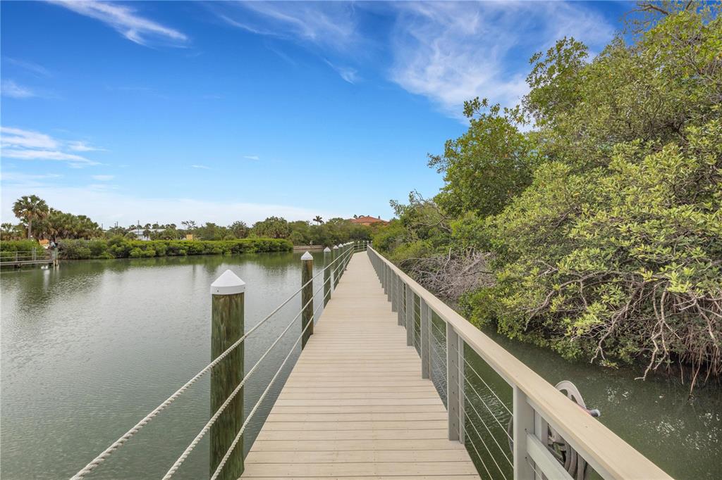 795 Collany Road, Unit 304 St. Petersburg, FL 33715 - Photo 37 of 69
