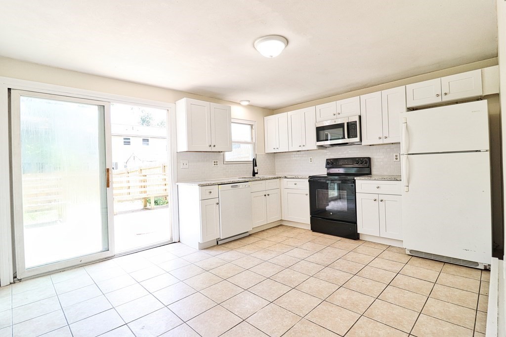 134 Old Ferry Road, Unit F Haverhill, MA 01830 - Photo 23 of 33 Gallery Image 23