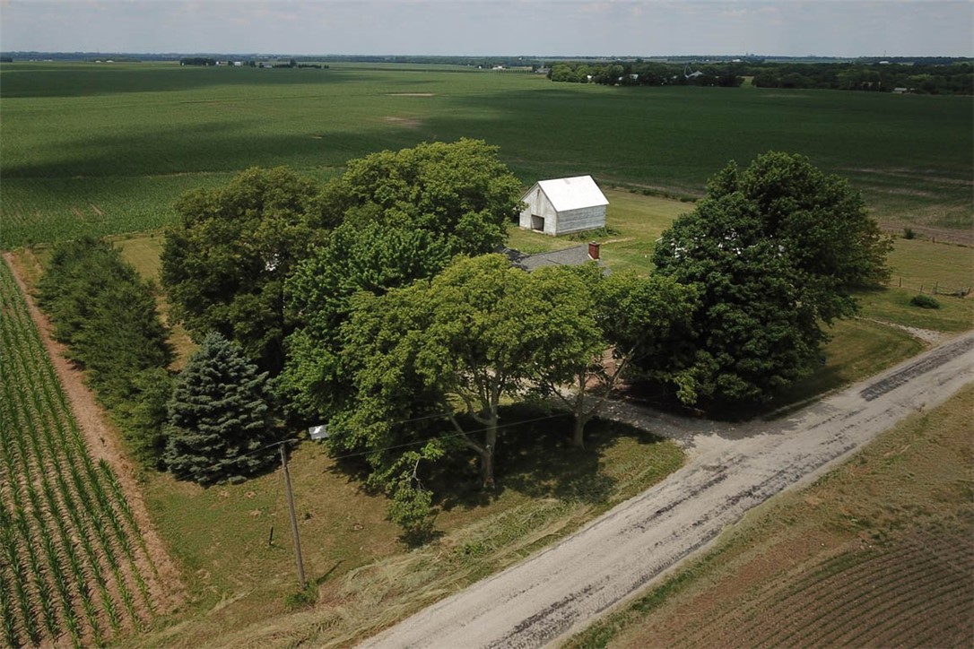 2967 North 1100 E Road Moweaqua, IL 62550 - Photo 3 of 38