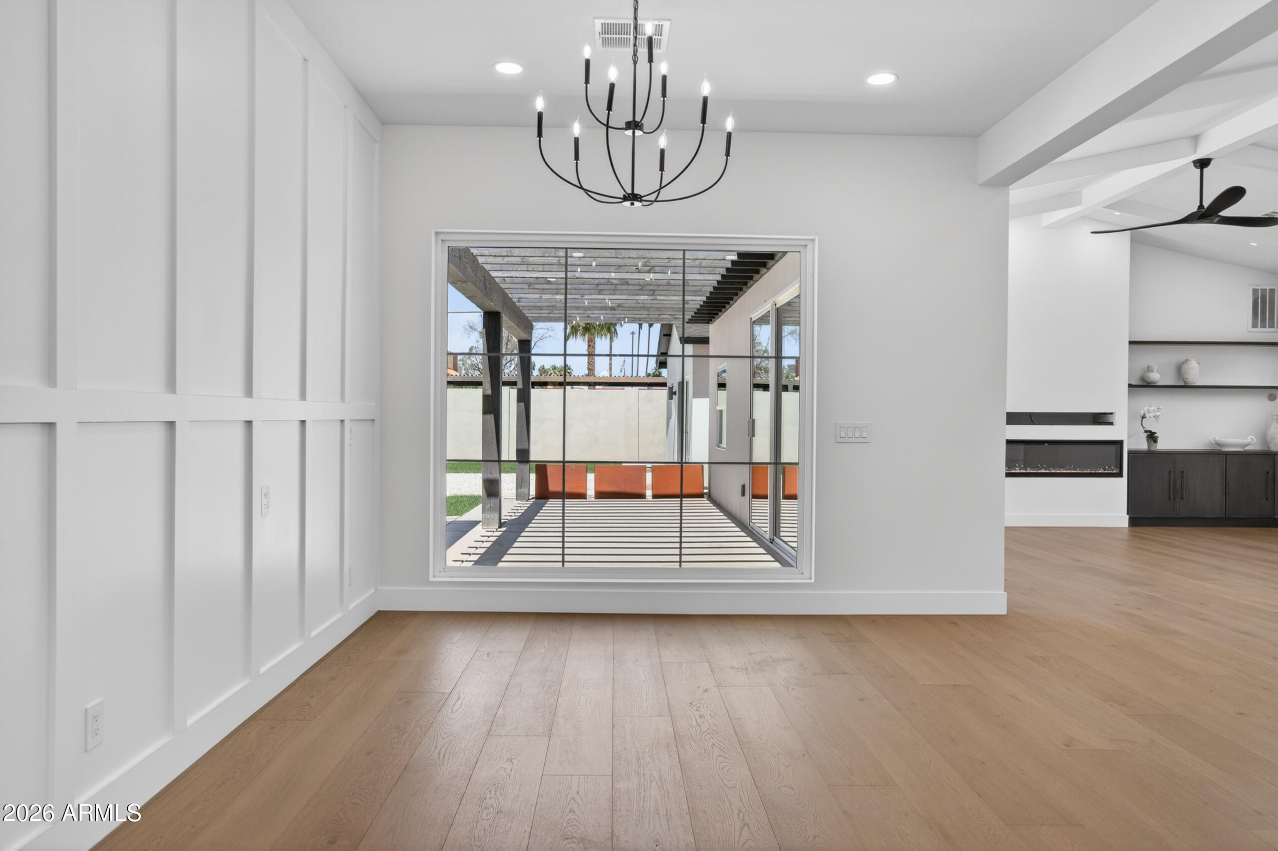 4048 East Edgemont Avenue Phoenix, AZ 85018 - Photo 14 of 88 Dining room