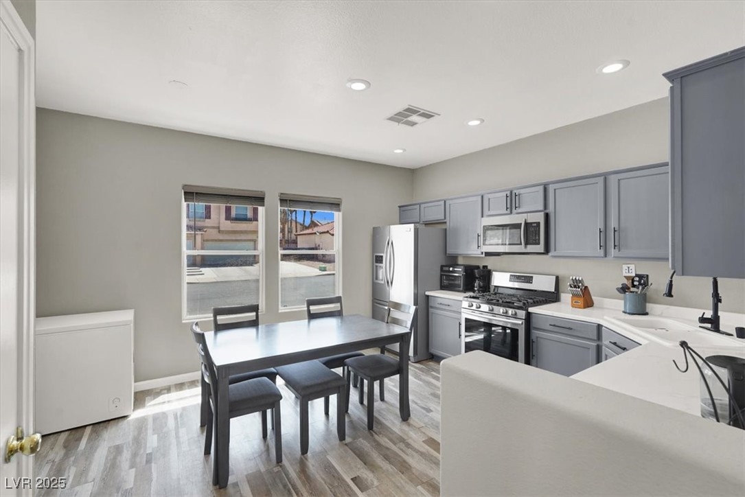 471 Groft Way Henderson, NV 89015 - Photo 8 of 21 Gallery Image 8