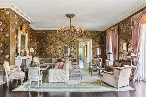$2,748,000 | 600 Governor Nicholls Street, New Orleans, LA 70116