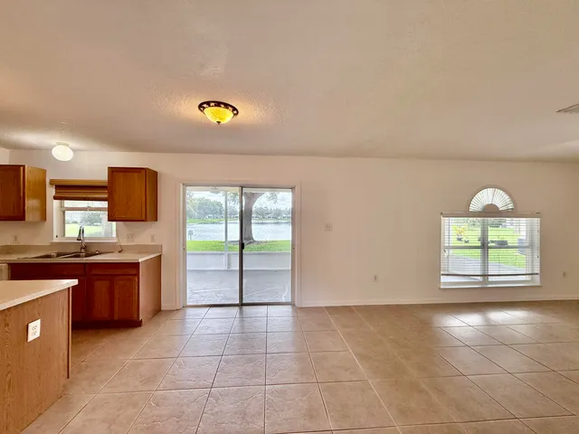 $389,000 | 2538 12th Square S West, Vero Beach, FL 32968