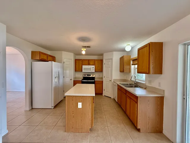 $389,000 | 2538 12th Square S West, Vero Beach, FL 32968