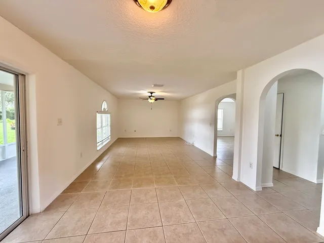 $389,000 | 2538 12th Square S West, Vero Beach, FL 32968