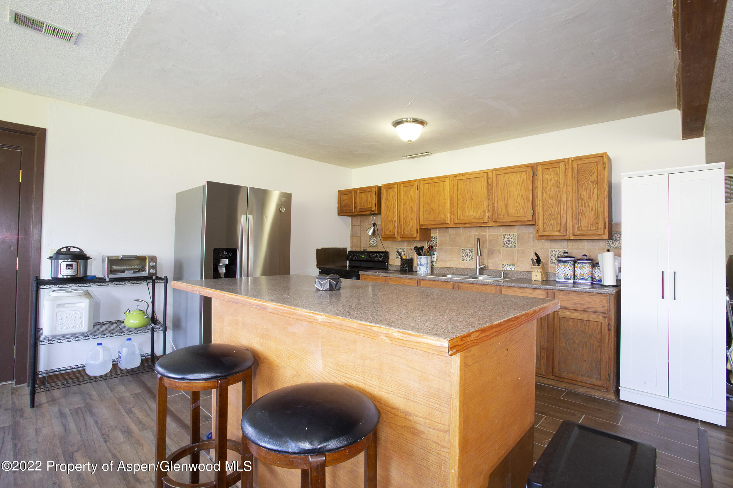 305 Arlian Road Carbondale, CO 81623 - Photo 17 of 25 P76A1322 copy