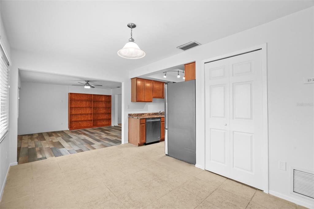 2169 Pine Ridge Drive Clearwater, FL 33763 - Photo 24 of 51