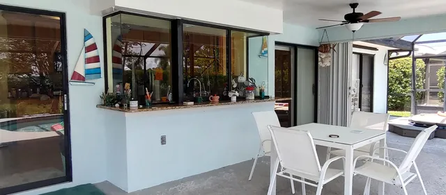 a view of outdoor space with yard and entertaining space