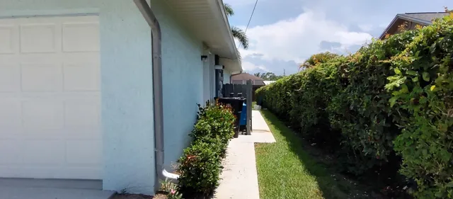 $3,000 | 1132 Southeast Oriental Avenue, Port St. Lucie, FL 34952