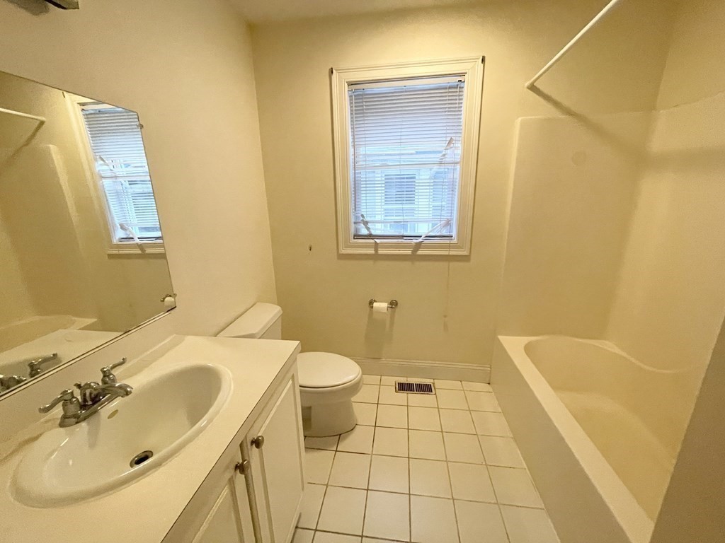 128 Hillside Street, Unit 2 Boston, MA 02120 - Photo 11 of 11
