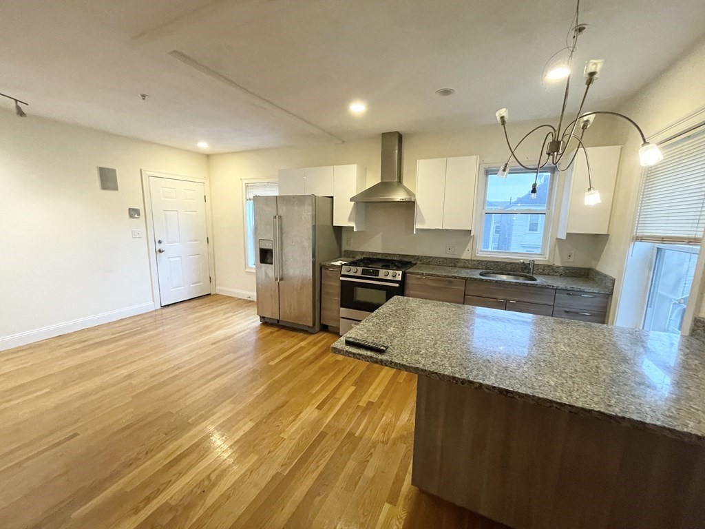 128 Hillside Street, Unit 2 Boston, MA 02120 - Photo 3 of 11
