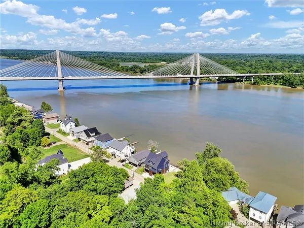 $140,000 | 4805-4806 Upper River Road, Jeffersonville, IN 47130