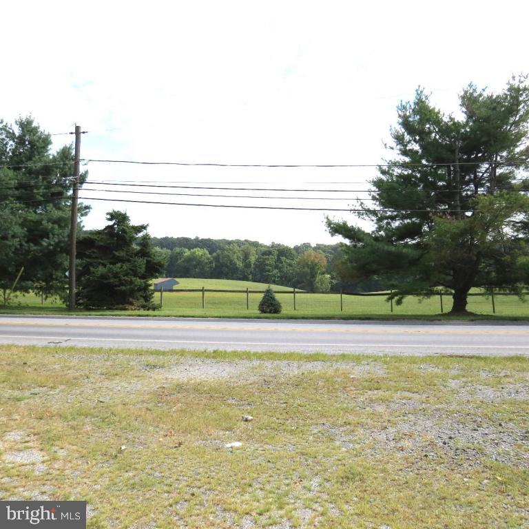 940 Doe Run Road Coatesville, PA 19320 - Photo 3 of 17 Gallery Image 3