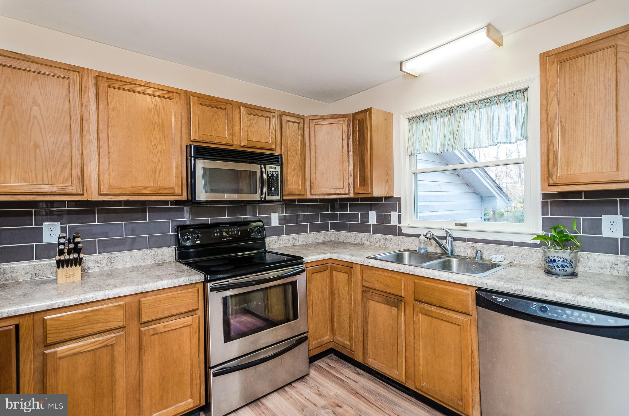 6139 Igo Road King George, VA 22485 - Photo 8 of 41 Gallery Image 8