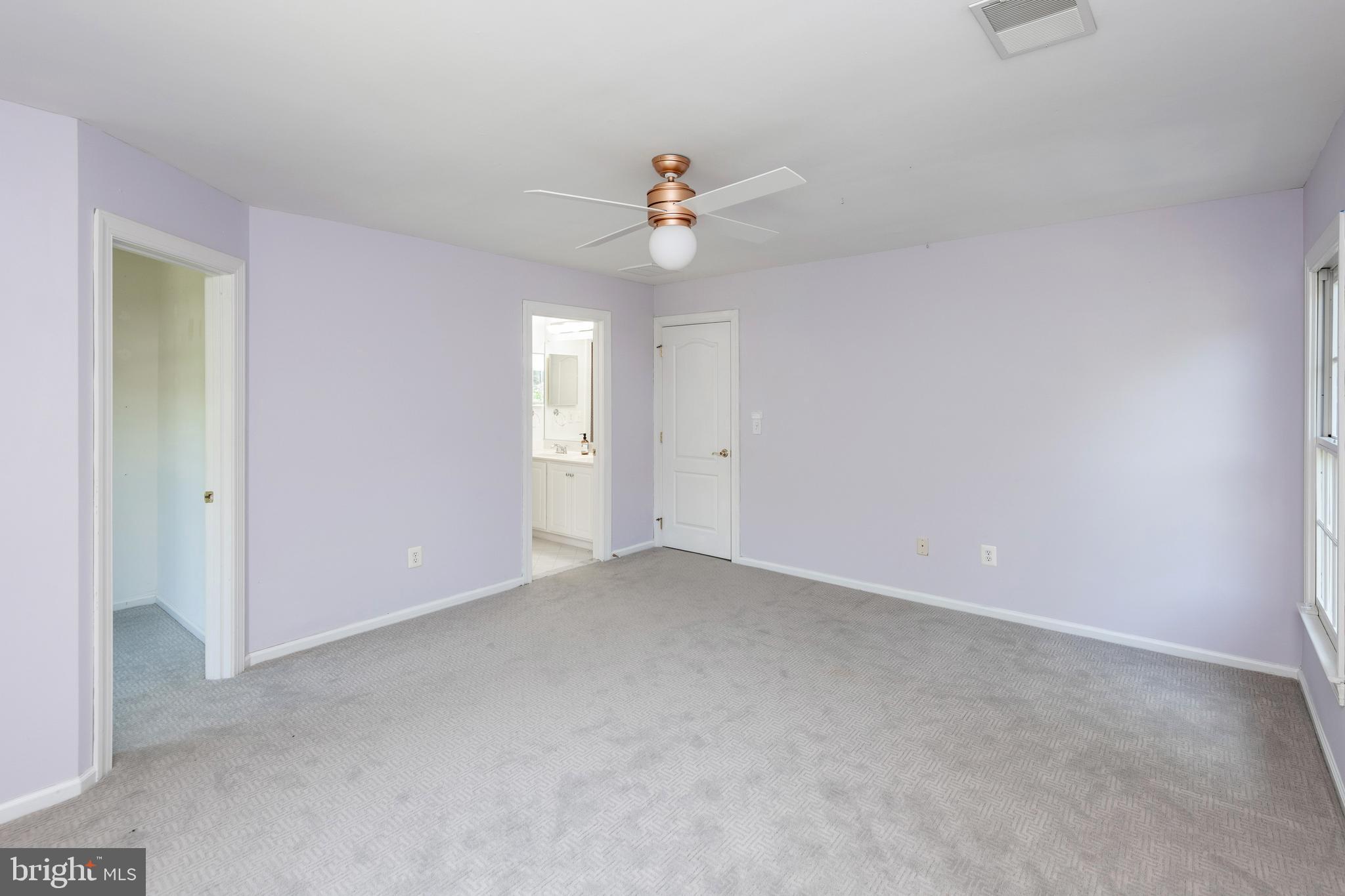3466 Monarch Drive Edgewater, MD 21037 - Photo 30 of 51 Fourth Upper Bedroom with Jack and Jill Bath