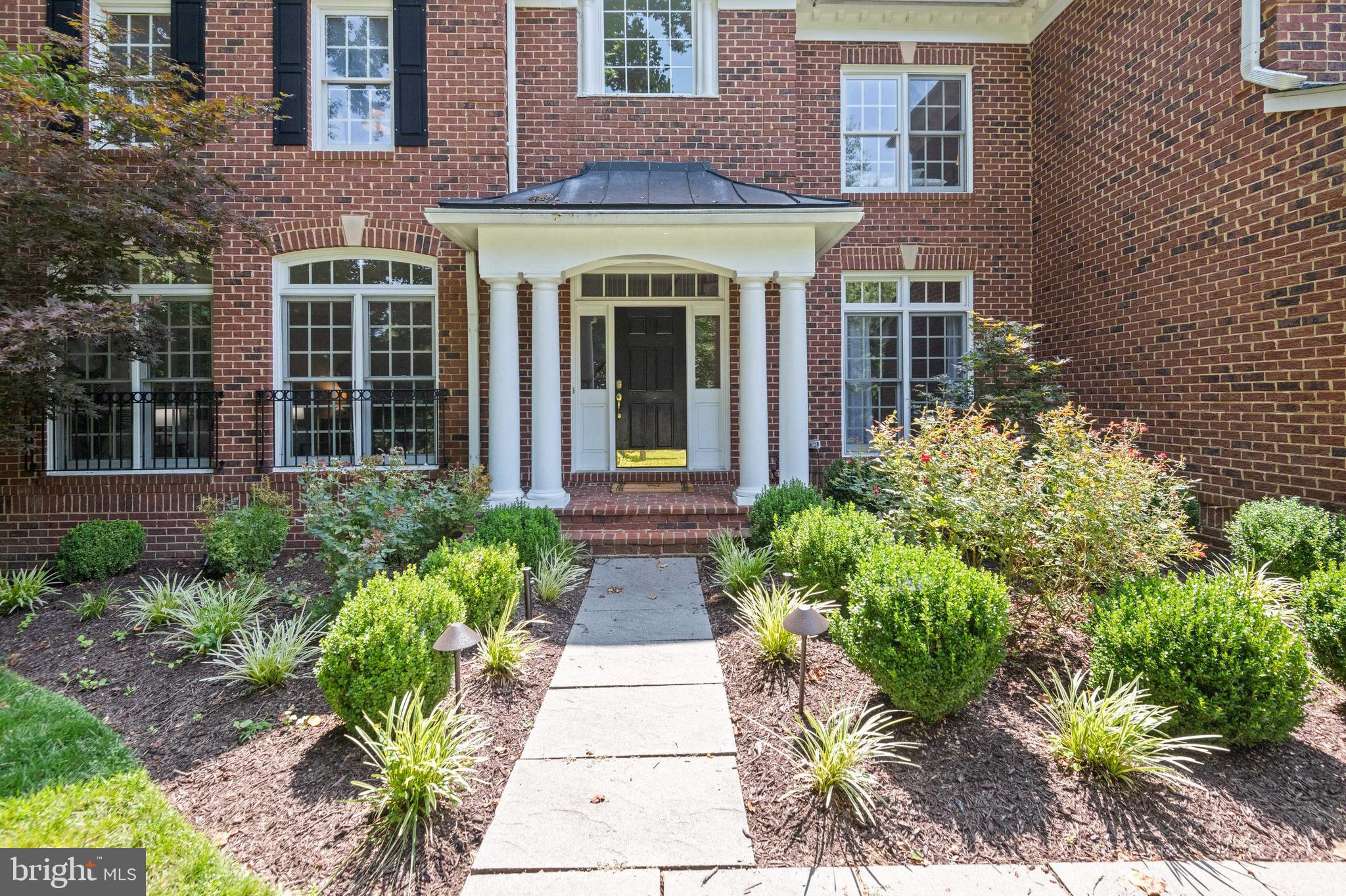 3466 Monarch Drive Edgewater, MD 21037 - Photo 3 of 51 Welcoming Front Entry