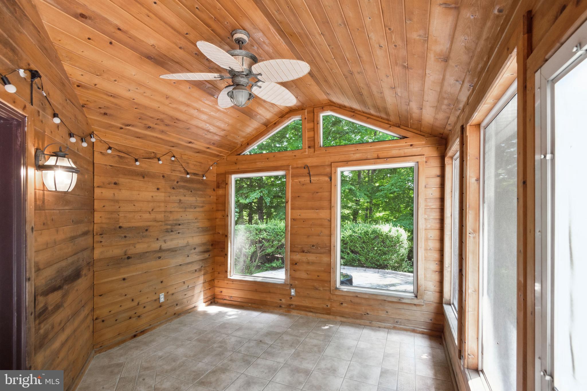 3466 Monarch Drive Edgewater, MD 21037 - Photo 41 of 51 Sun Room off Kitchen