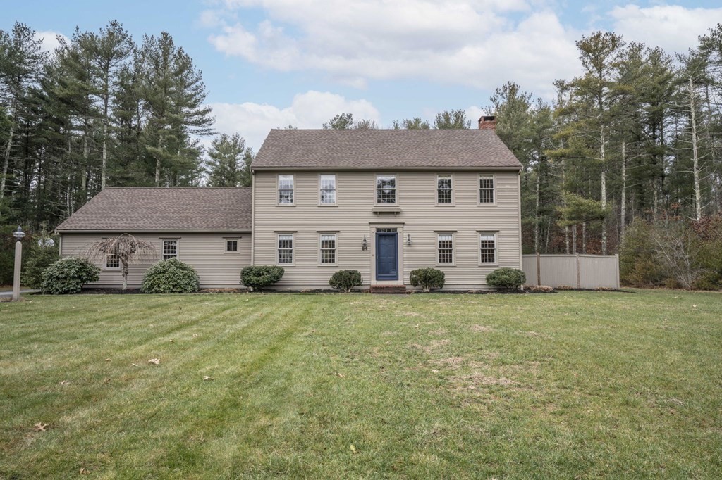 84 Williams Way Rochester, MA 02770 - Photo 1 of 42