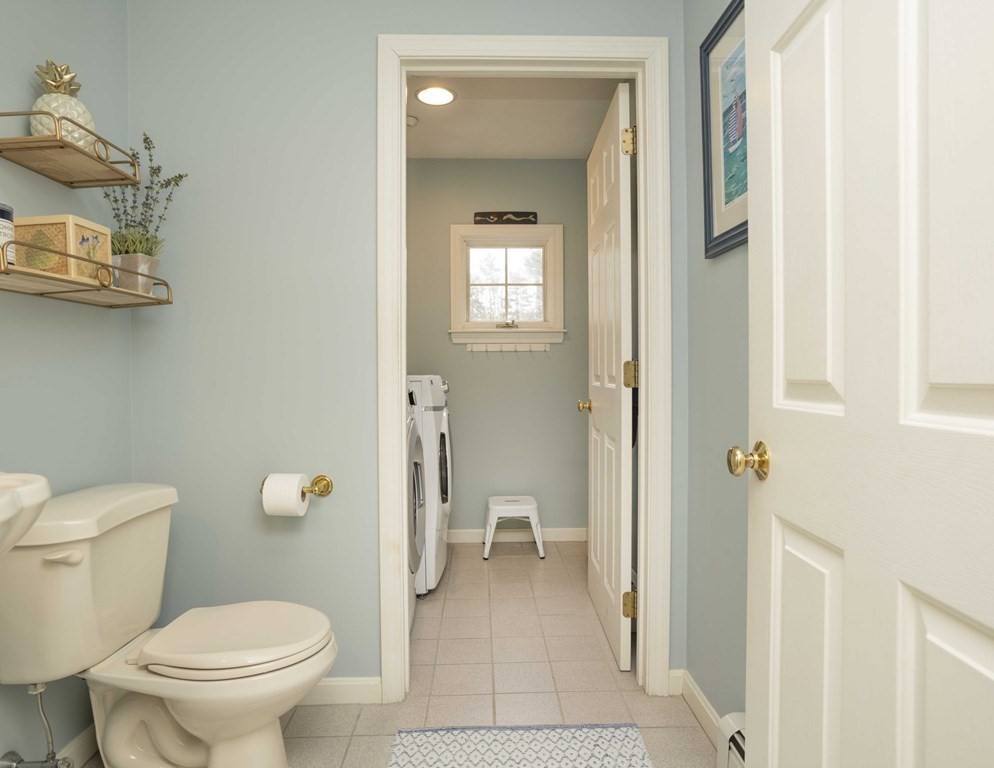 84 Williams Way Rochester, MA 02770 - Photo 15 of 42