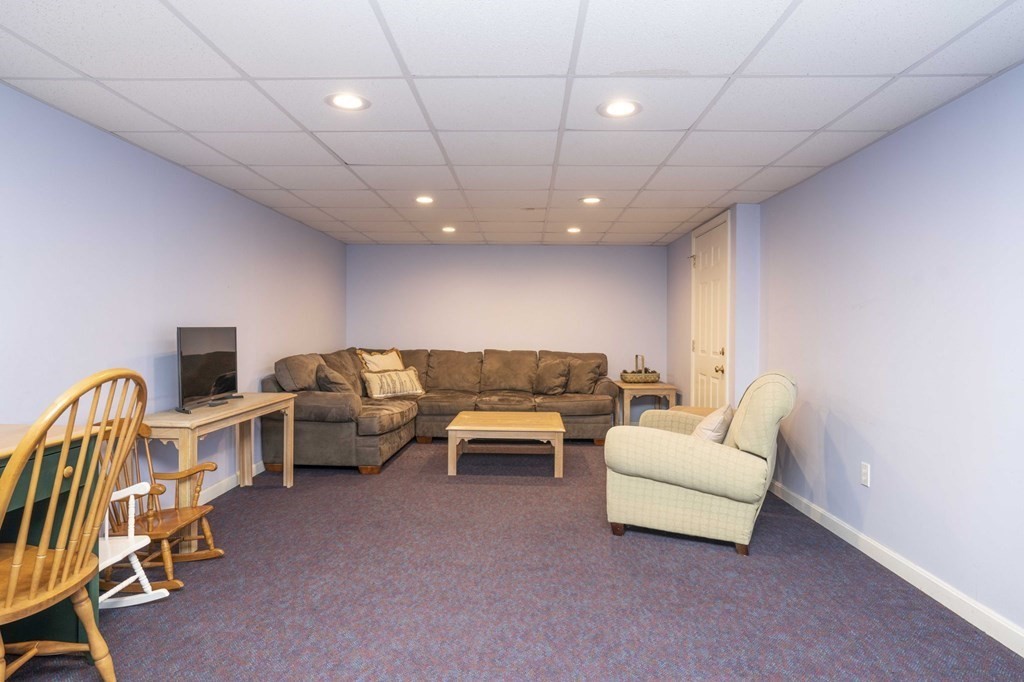 84 Williams Way Rochester, MA 02770 - Photo 33 of 42