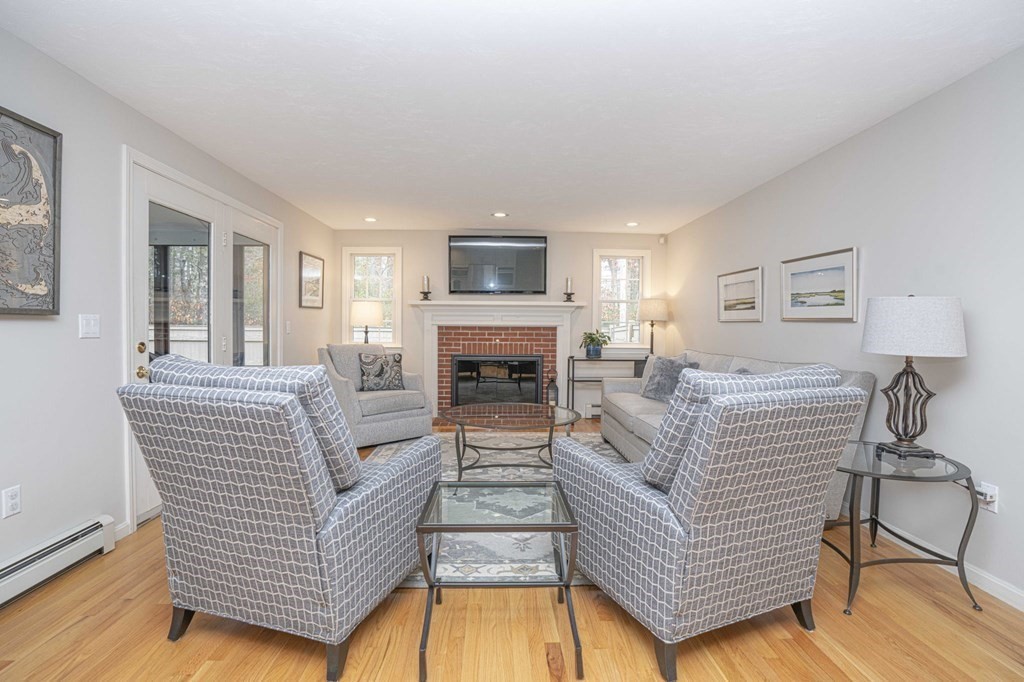 84 Williams Way Rochester, MA 02770 - Photo 8 of 42