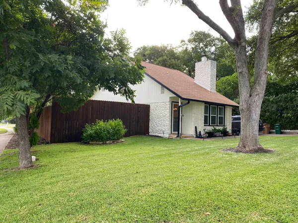 $3,200 | 2626 Baxter Drive, Austin, TX 78745