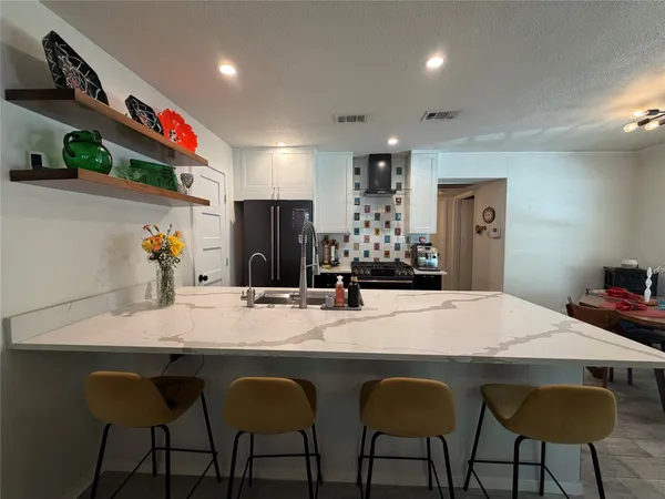 $3,200 | 2626 Baxter Drive, Austin, TX 78745