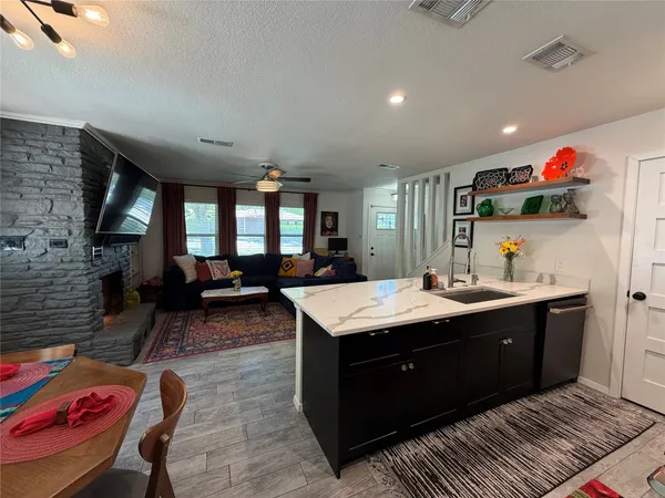 $3,200 | 2626 Baxter Drive, Austin, TX 78745