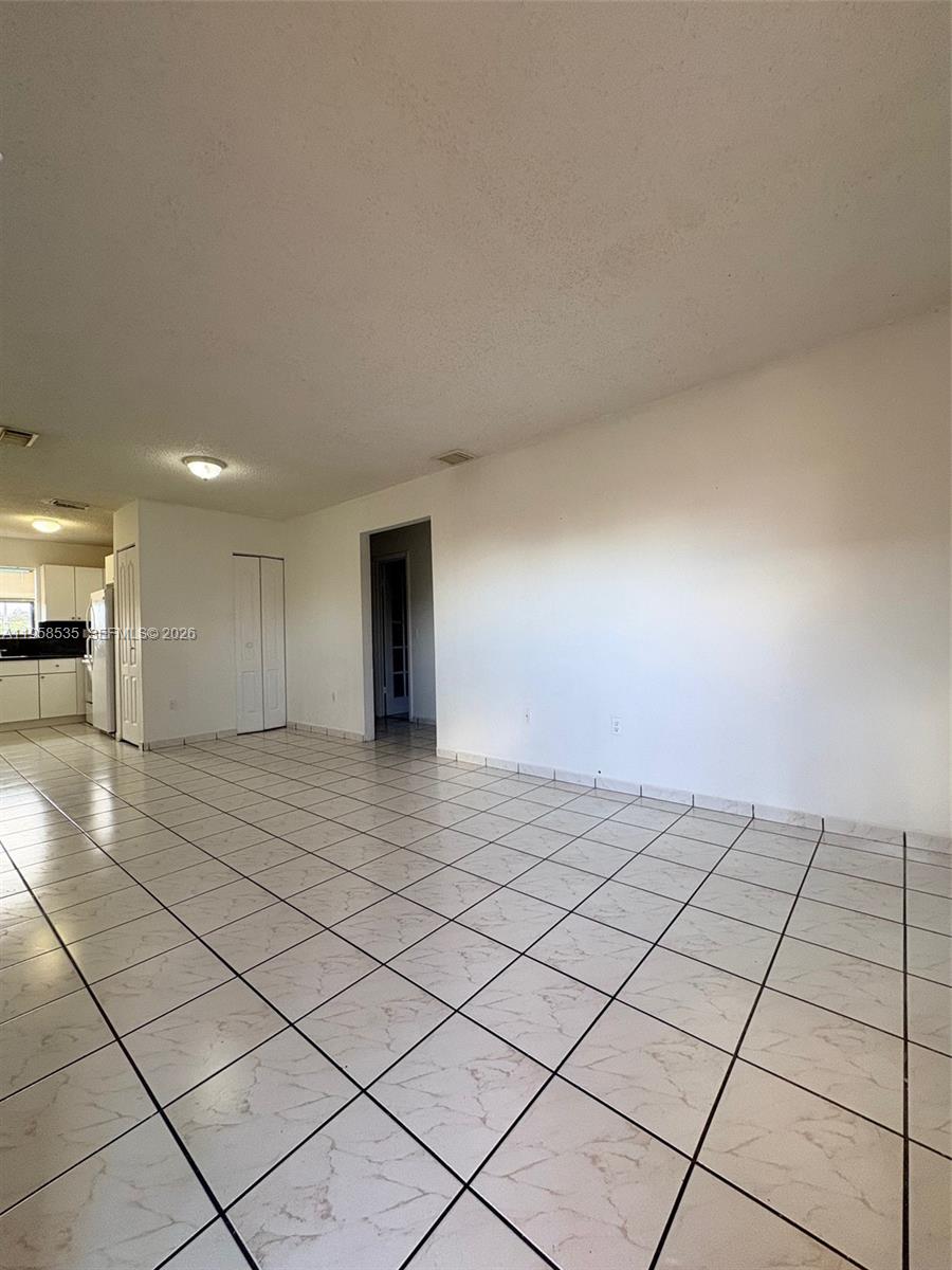 227 East 7th Street, Unit 202 Hialeah, FL 33010 - Photo 4 of 7